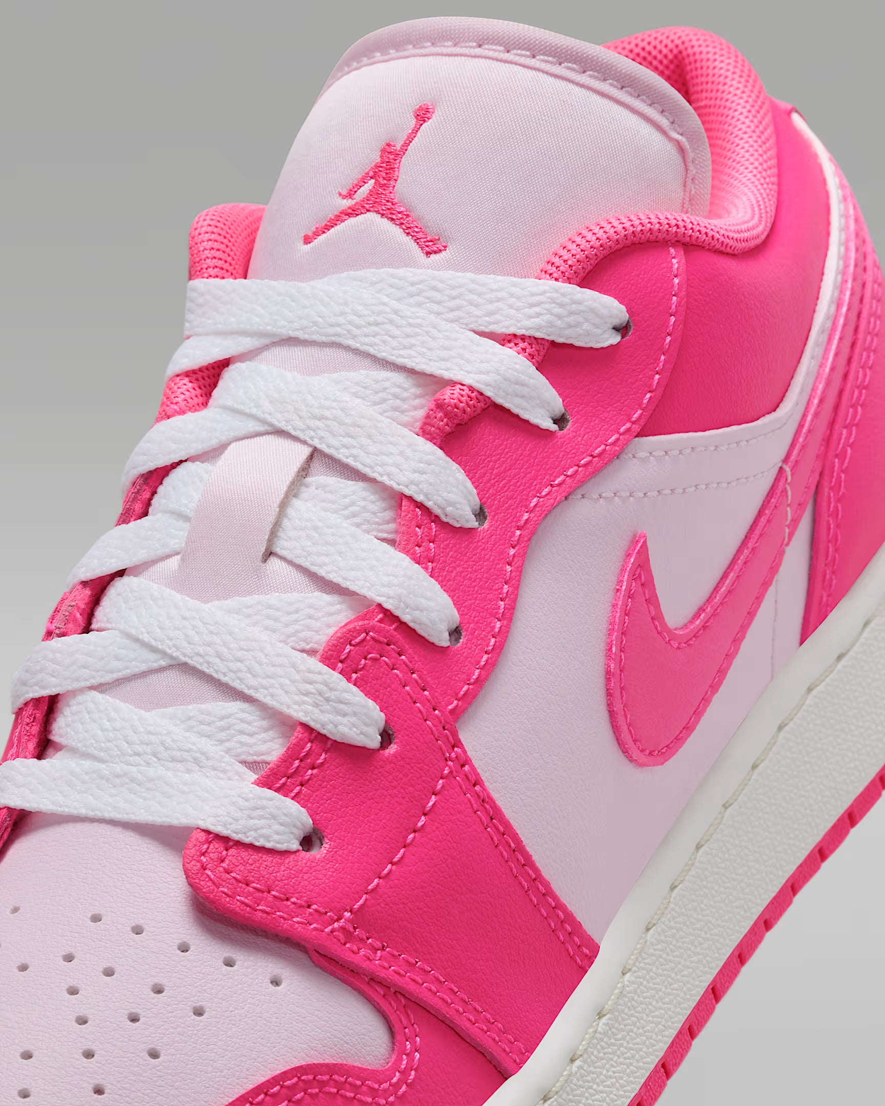 Nike - Air Jordan 1 Low