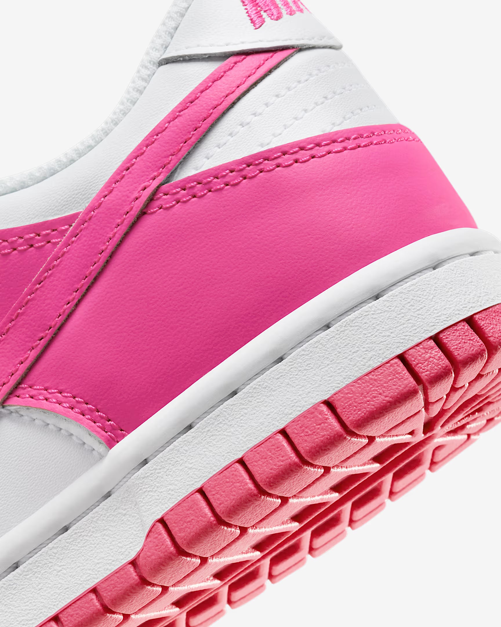 Nike - Air Jordan 1 Low