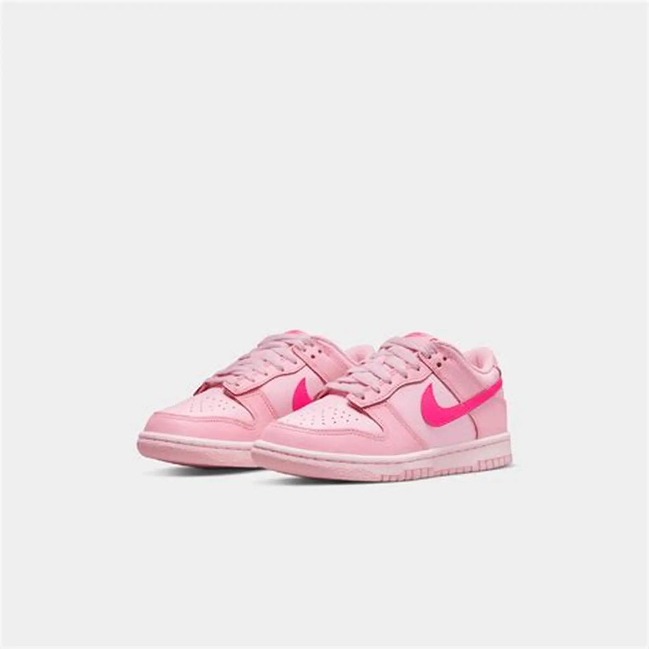 Nike - Dunk Low Triple Pink
