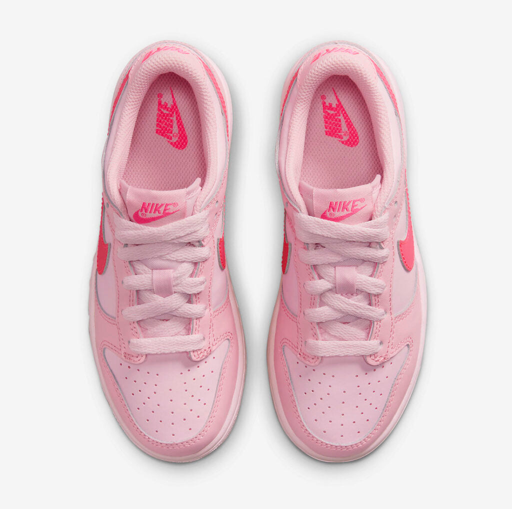 Nike - Dunk Low Triple Pink