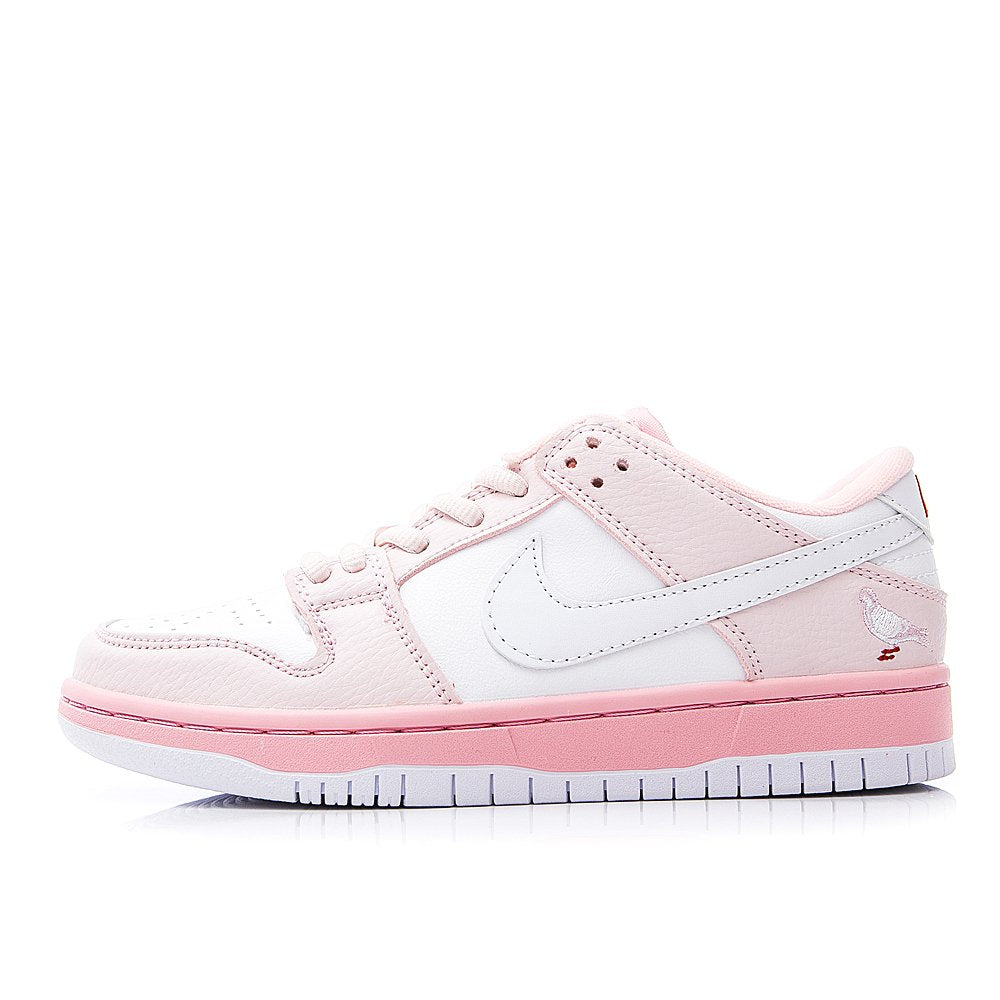Nike - SB Dunk Low Pink Pigeon